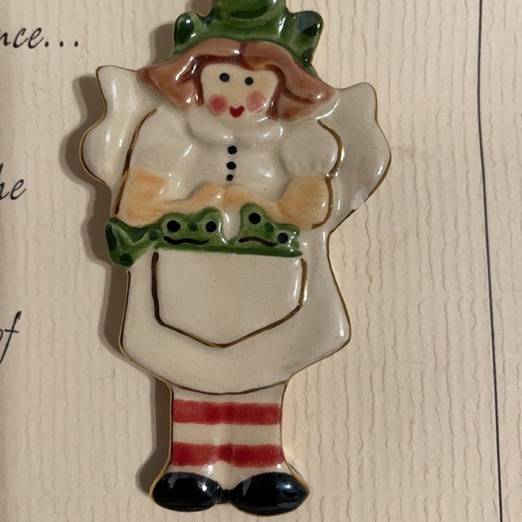 Ceramic Angel Pin - Picture 2 of 5